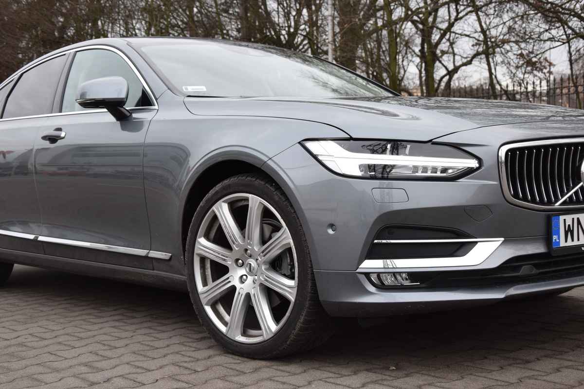 Volvo S90 2.0 D4 FWD Momentum