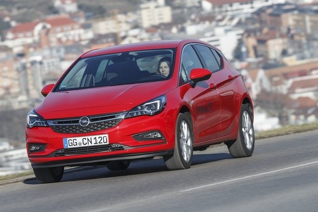 Opel Astra 1.4 CNG, VW Golf 1.4 TGI