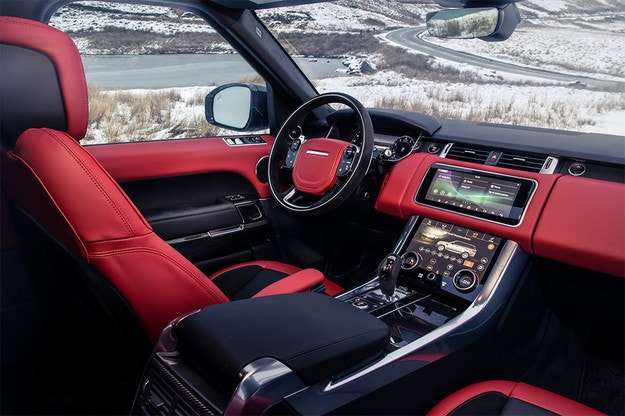 Range Rover Sport стал Mild Hybrid мощностью 400 л.с.